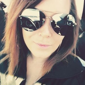 Meet your Posher, Alexis